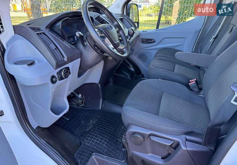 Вантажний фургон Ford Transit Custom 2016 в Полтаві