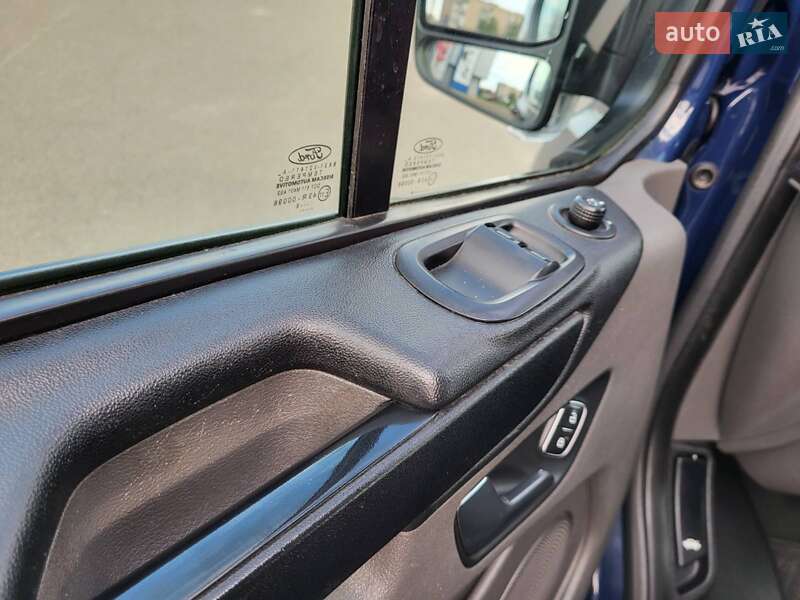 Вантажний фургон Ford Transit Custom 2018 в Ковелі