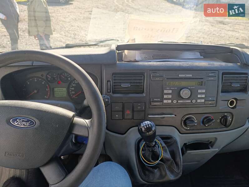 Вантажний фургон Ford Transit Custom 2012 в Мукачевому