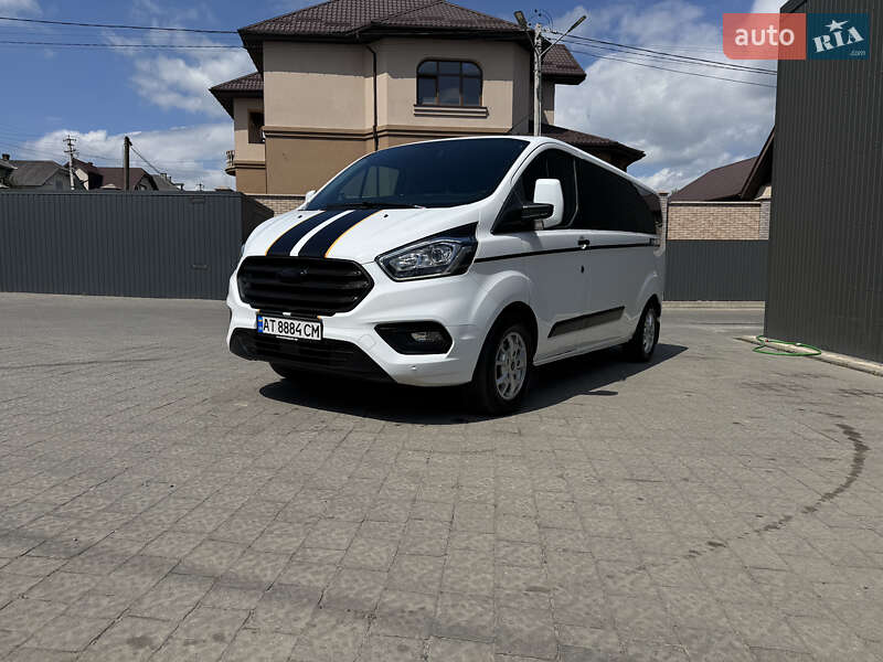Мінівен Ford Transit Custom 2019 в  фото Мінівен Ford Transit Custom 2019 в