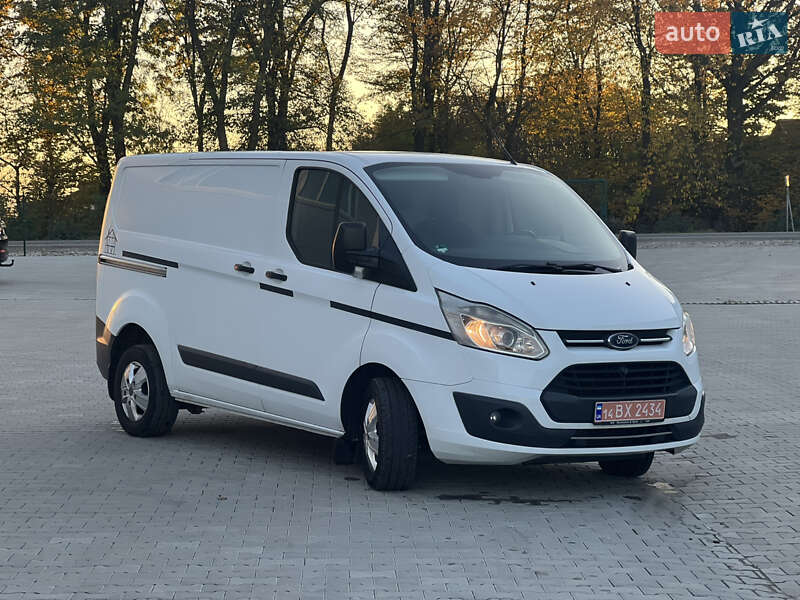 Вантажний фургон Ford Transit Custom 2016 в Івано-Франківську