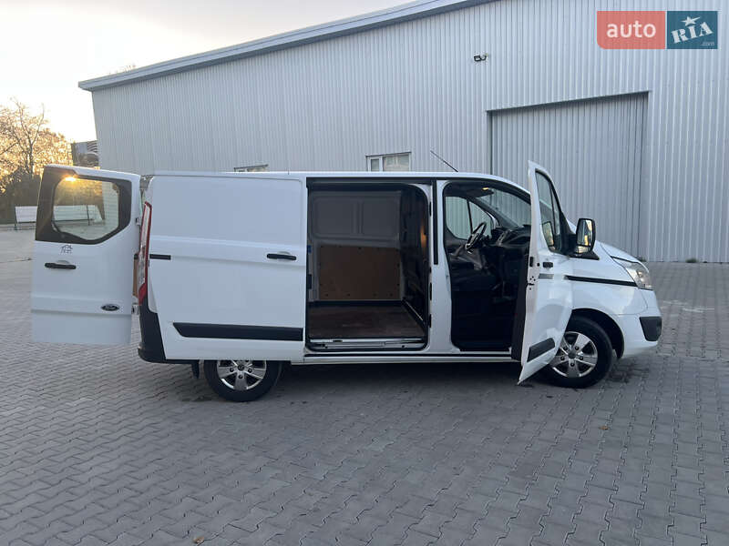 Вантажний фургон Ford Transit Custom 2016 в Івано-Франківську
