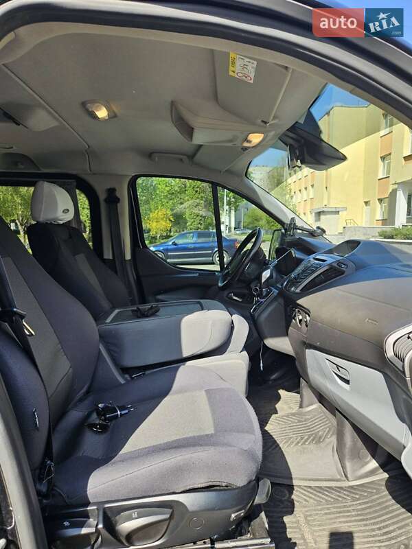 Минивэн Ford Transit Custom 2017 в Луцке фото 3 Минивэн Ford Transit Custom 2017 в Луцке