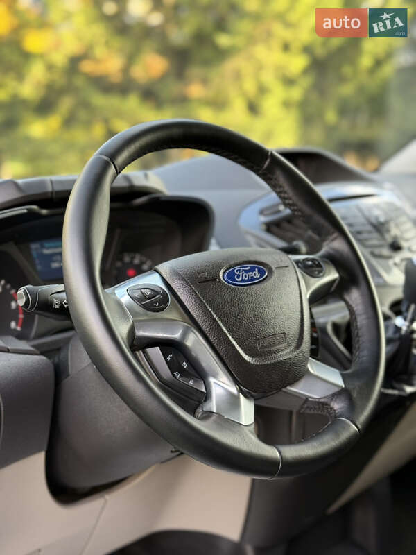 Мінівен Ford Transit Custom 2014 в Дубні