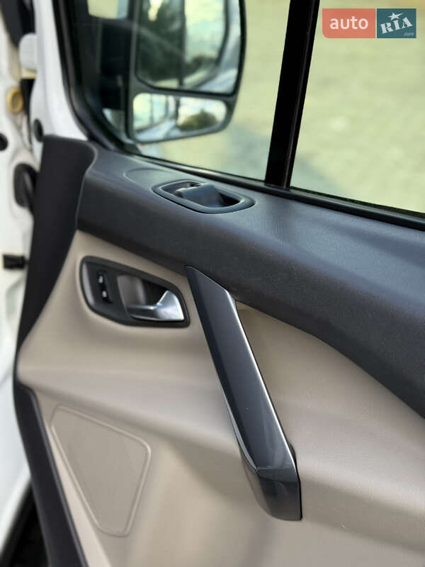 Мінівен Ford Transit Custom 2014 в Дубні