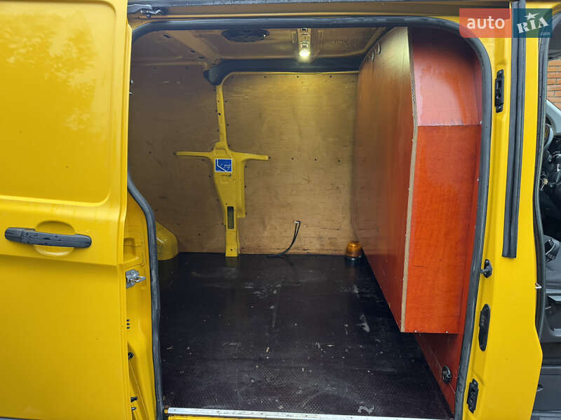 Грузовой фургон Ford Transit Custom 2017 в Киеве фото 15 Грузовой фургон Ford Transit Custom 2017 в Киеве