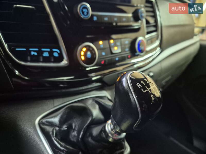 Мінівен Ford Transit Custom 2019 в Києві фото 37 Мінівен Ford Transit Custom 2019 в Києві