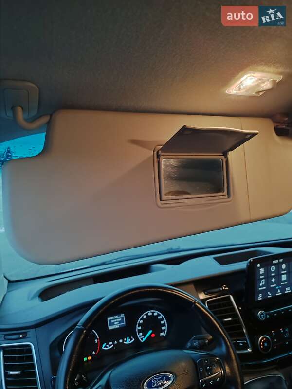 Грузовой фургон Ford Transit Custom 2018 в Киеве