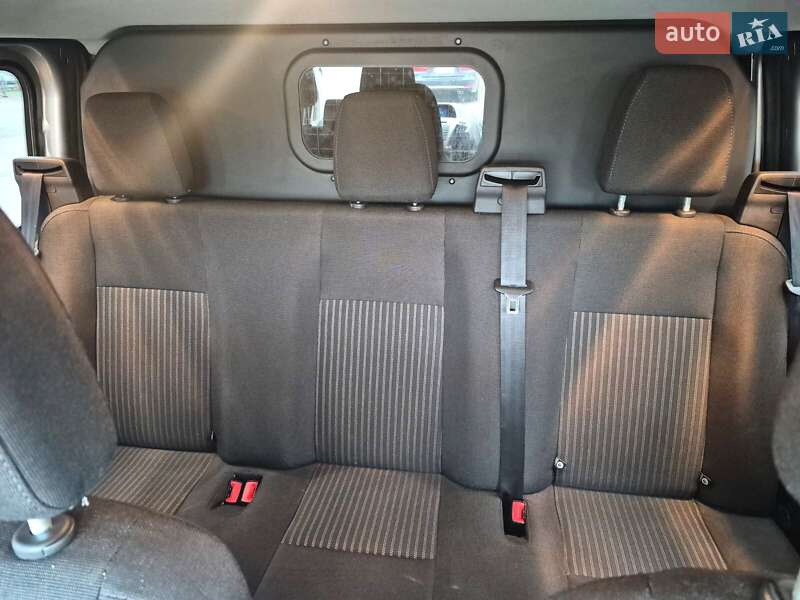 Вантажопасажирський фургон Ford Transit Custom 2016 в Ковелі