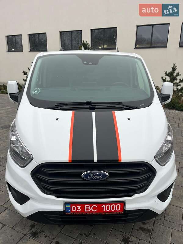 Вантажний фургон Ford Transit Custom 2020 в Луцьку