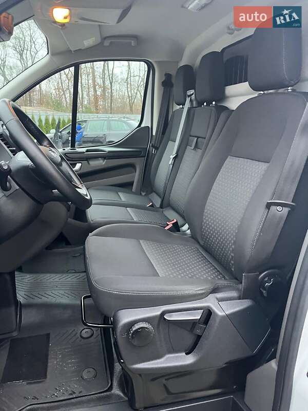 Вантажний фургон Ford Transit Custom 2020 в Луцьку