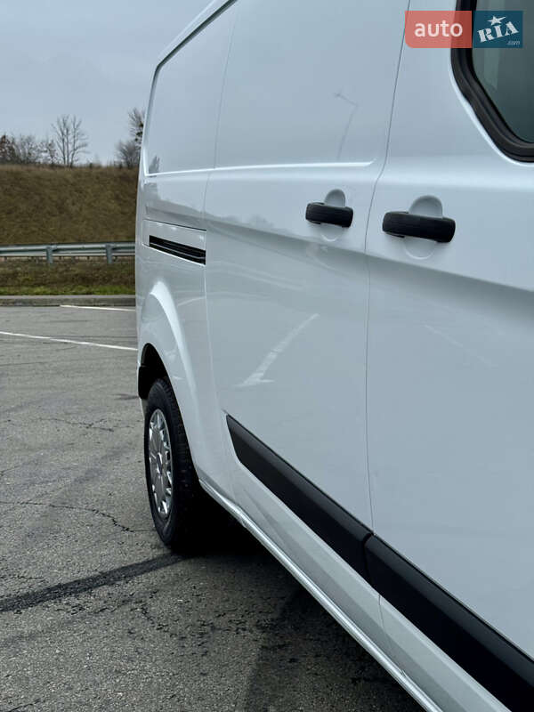 Вантажний фургон Ford Transit Custom 2018 в Полтаві