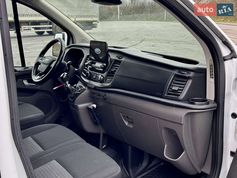 Вантажний фургон Ford Transit Custom 2018 в Полтаві