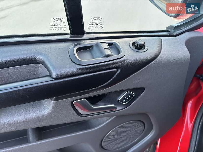 Грузовой фургон Ford Transit Custom 2018 в Киеве фото 12 Грузовой фургон Ford Transit Custom 2018 в Киеве