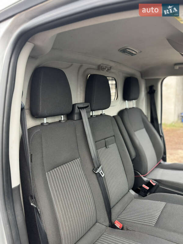 Вантажний фургон Ford Transit Custom 2015 в Царичанці