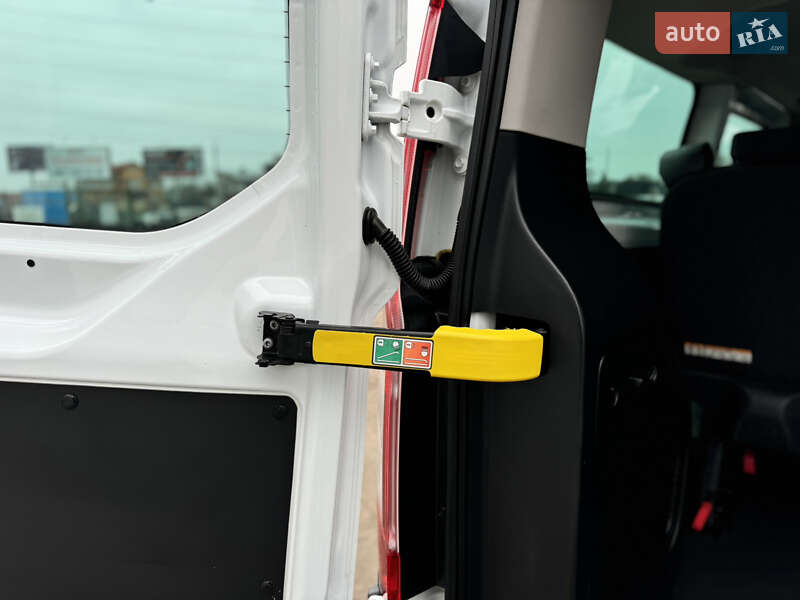 Минивэн Ford Transit Custom 2015 в Киеве фото 42 Минивэн Ford Transit Custom 2015 в Киеве