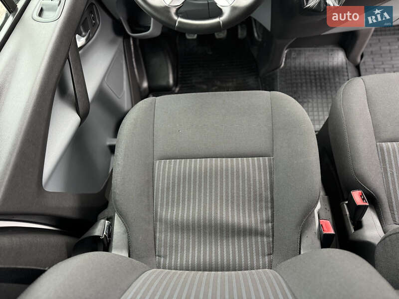 Минивэн Ford Transit Custom 2015 в Киеве фото 63 Минивэн Ford Transit Custom 2015 в Киеве