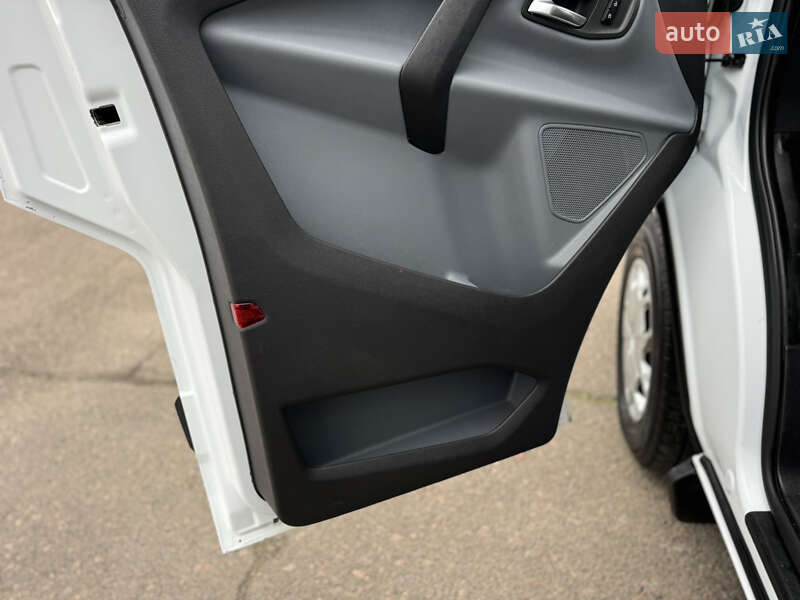 Минивэн Ford Transit Custom 2015 в Киеве фото 82 Минивэн Ford Transit Custom 2015 в Киеве