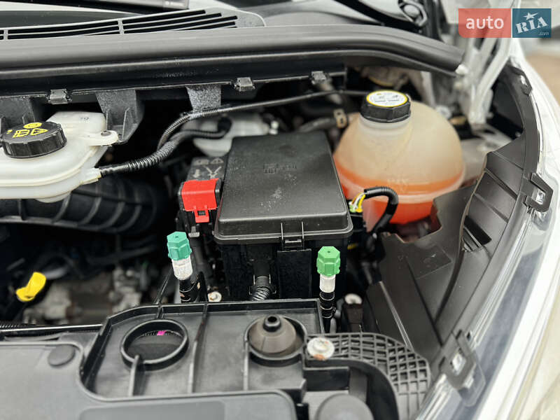 Минивэн Ford Transit Custom 2015 в Киеве фото 101 Минивэн Ford Transit Custom 2015 в Киеве