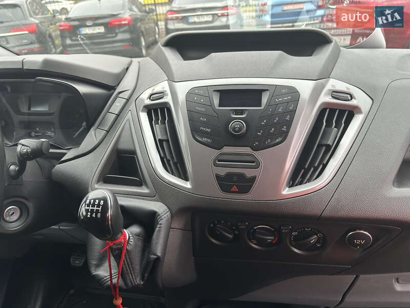 Вантажний фургон Ford Transit Custom 2017 в Львові