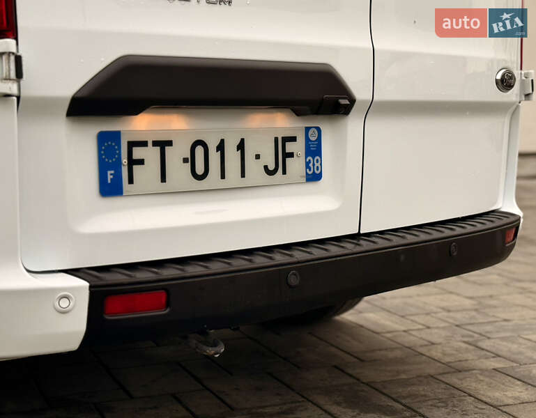 Вантажний фургон Ford Transit Custom 2020 в Луцьку