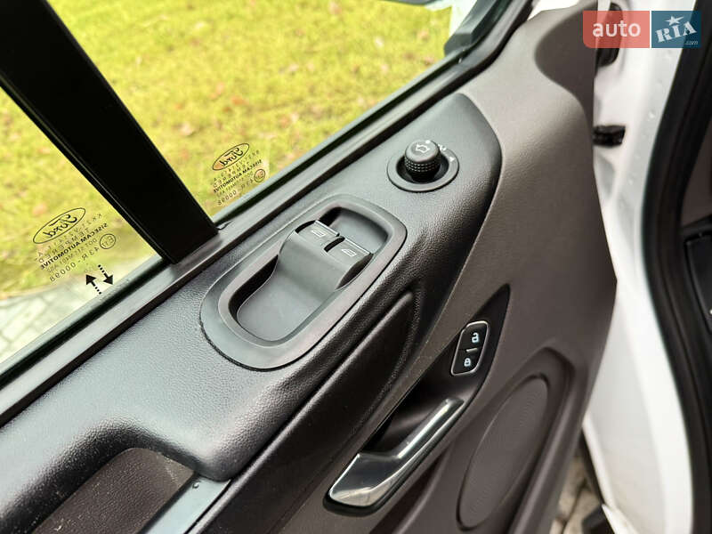 Вантажний фургон Ford Transit Custom 2020 в Луцьку