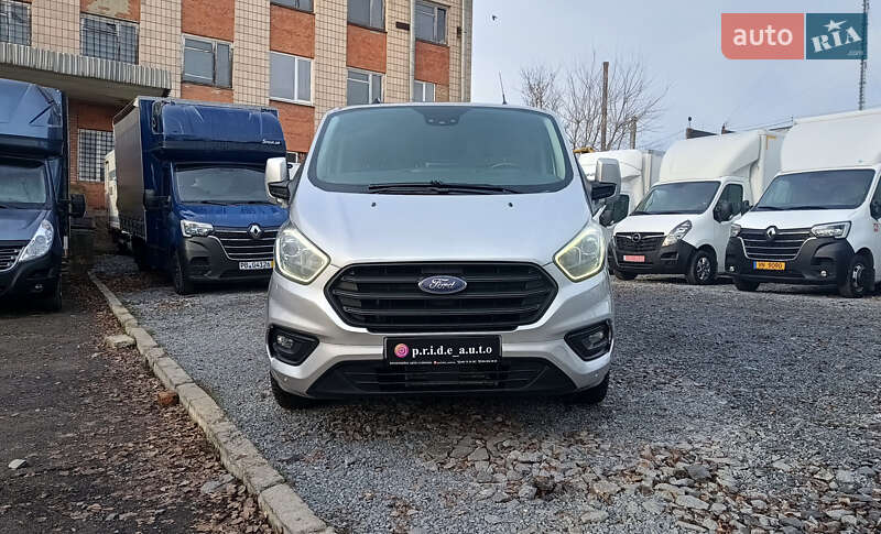 Вантажний фургон Ford Transit Custom 2019 в Рівному