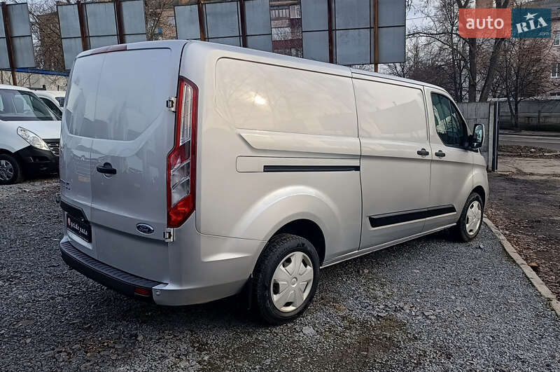 Вантажний фургон Ford Transit Custom 2019 в Рівному