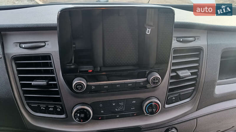 Вантажний фургон Ford Transit Custom 2019 в Рівному