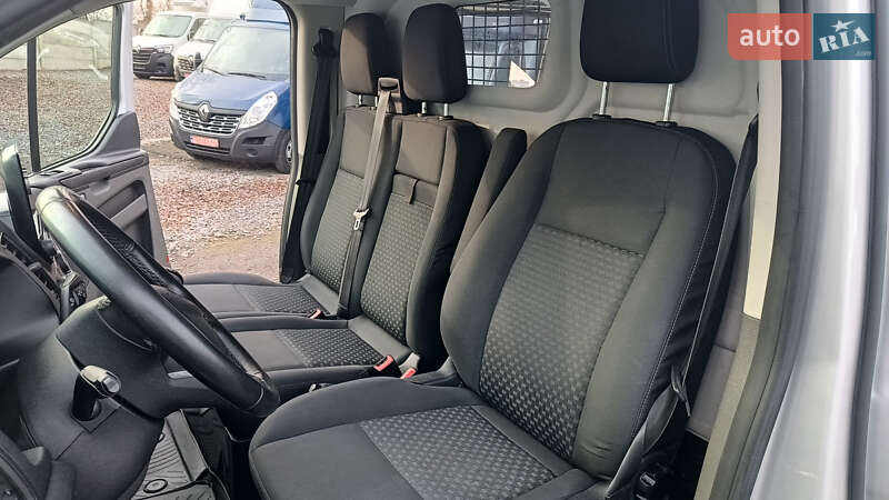 Вантажний фургон Ford Transit Custom 2019 в Рівному