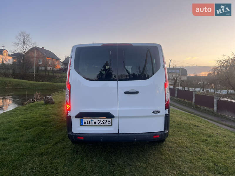 Минивэн Ford Transit Custom 2015 в Самборе