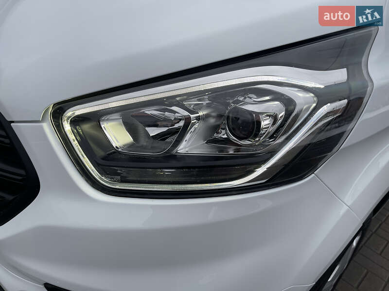 Вантажний фургон Ford Transit Custom 2022 в Житомирі