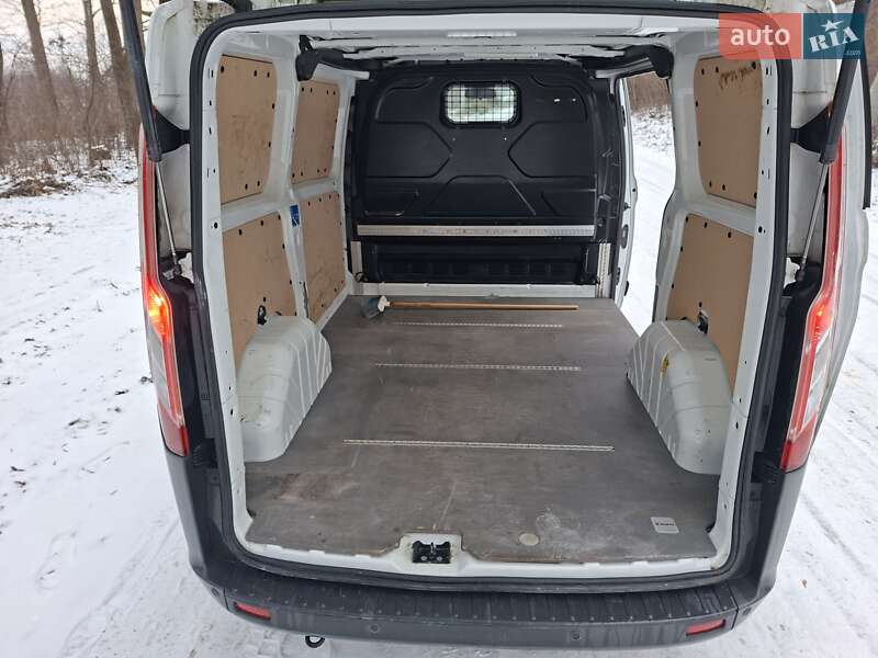 Вантажний фургон Ford Transit Custom 2016 в Рівному