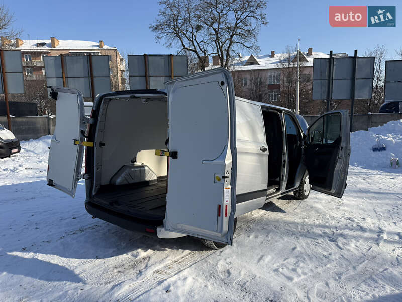 Грузовой фургон Ford Transit Custom 2019 в Ровно фото 16 Грузовой фургон Ford Transit Custom 2019 в Ровно