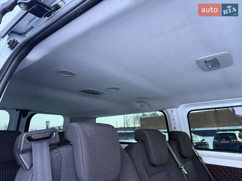 Минивэн Ford Transit Custom 2016 в Луцке