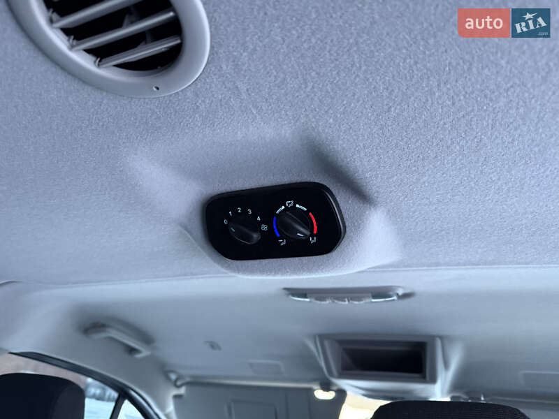 Минивэн Ford Transit Custom 2016 в Луцке