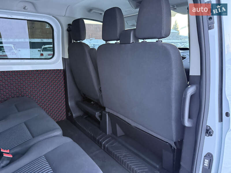 Минивэн Ford Transit Custom 2016 в Луцке