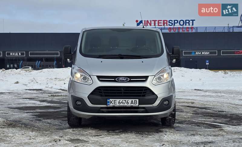 Вантажний фургон Ford Transit Custom 2017 в Дніпрі