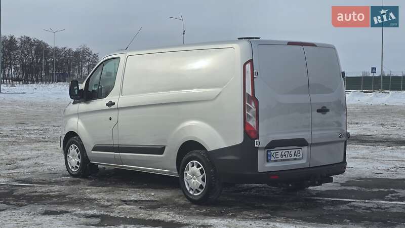 Вантажний фургон Ford Transit Custom 2017 в Дніпрі