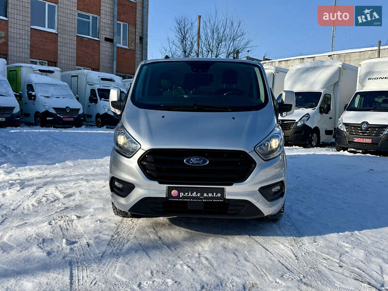 Вантажний фургон Ford Transit Custom 2019 в Рівному