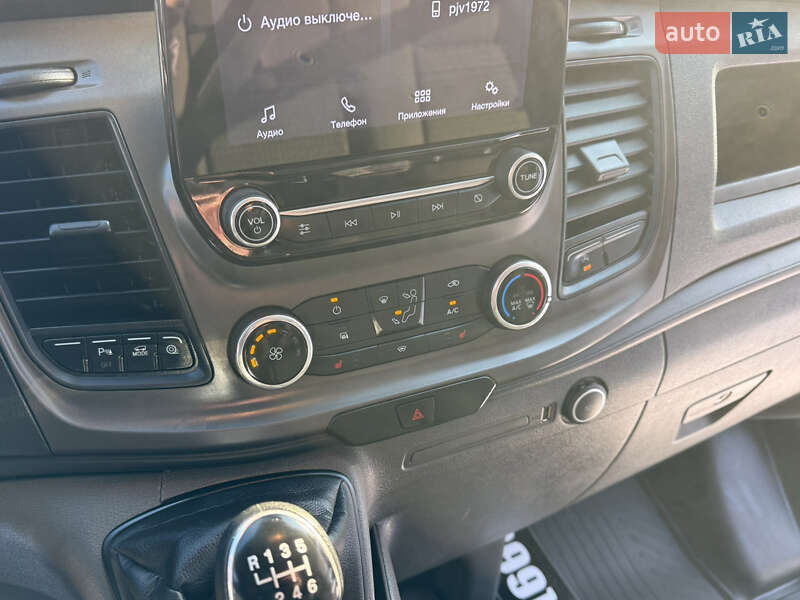 Вантажний фургон Ford Transit Custom 2019 в Рівному