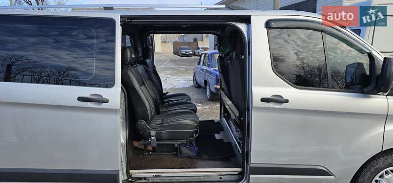 Вантажний фургон Ford Transit Custom 2015 в Запоріжжі