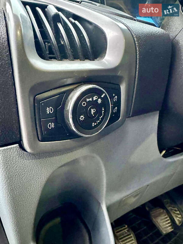 Мінівен Ford Transit Custom 2014 в Дніпрі