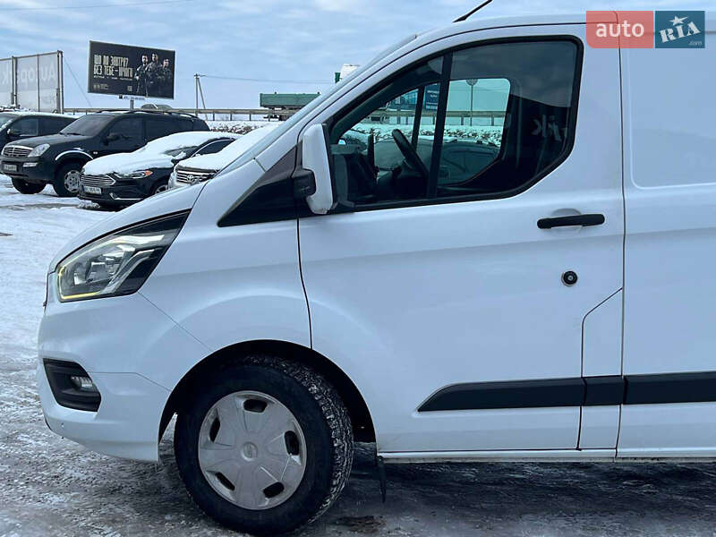 Вантажний фургон Ford Transit Custom 2019 в Львові