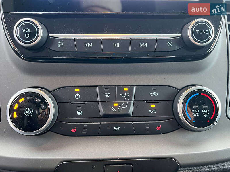 Вантажний фургон Ford Transit Custom 2019 в Львові