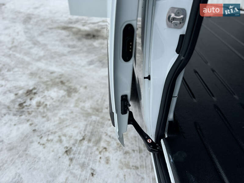 Грузовой фургон Ford Transit Custom 2021 в Киеве фото 53 Грузовой фургон Ford Transit Custom 2021 в Киеве
