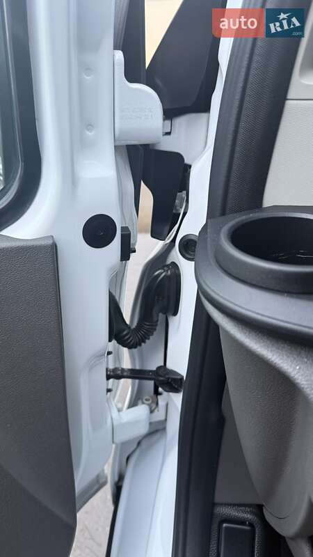Микроавтобус грузовой (до 3,5т) Ford Transit Custom 2022 в Луцке фото 28 Микроавтобус грузовой (до 3,5т) Ford Transit Custom 2022 в Луцке
