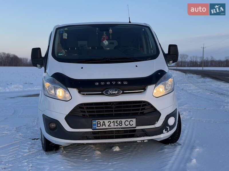 Минивэн Ford Transit Custom 2015 в Смолином