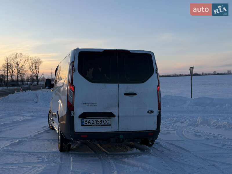 Минивэн Ford Transit Custom 2015 в Смолином
