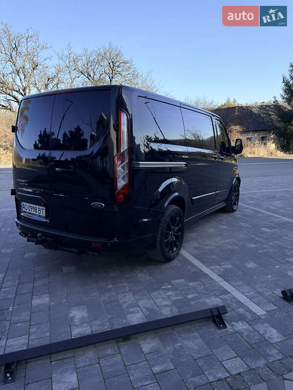 Грузовой фургон Ford Transit Custom 2016 в Ужгороде